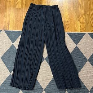 Chic Black Pleated Women's Wide Leg Pants